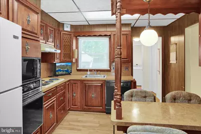 512 W Nicholas Street, Frackville, PA 17931 - Photo 13