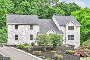 1289 Oak Terrace Ln, Pottsville, PA 17901 - Photo 3