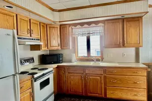 222 S Schuylkill Ave, Shenandoah, PA 17976 - Photo 13