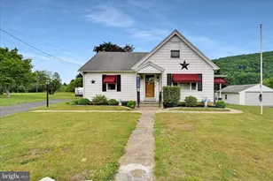 44 Meadow Dr, Schuylkill Haven, PA 17972 - Photo 1