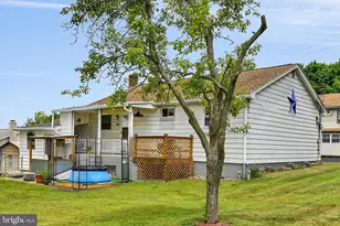 802 N 16th St, Pottsville, PA 17901 - Photo 31