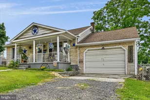 802 N 16th St, Pottsville, PA 17901 - Photo 1