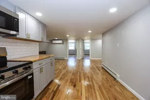 562 Peacock St, Pottsville, PA 17901 - Photo 11