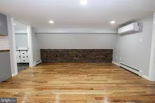 562 Peacock St, Pottsville, PA 17901 - Photo 7