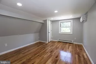 562 Peacock St, Pottsville, PA 17901 - Photo 15