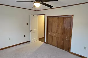 325 W Spring St, Frackville, PA 17931 - Photo 13