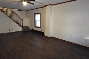 325 W Spring St, Frackville, PA 17931 - Photo 7