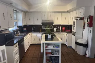 360 Ohio Ave, Shenandoah, PA 17976 - Photo 5
