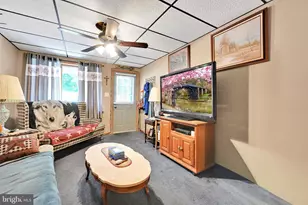 532 W Washington St, Shenandoah, PA 17976 - Photo 5