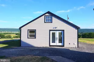 270 W Mountain Rd, Hegins, PA 17938 - Photo 5