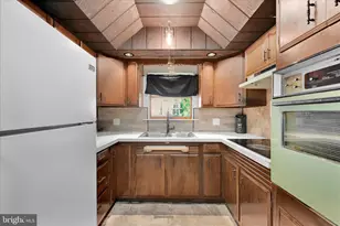 41 S Spencer St, Frackville, PA 17931 - Photo 13