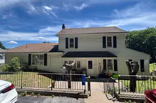 16 E Main St, Quakake, PA 18245 - Photo 3