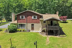 28 Pine Heights Dr, Pine Grove, PA 17963 - Photo 7