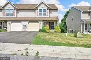 33 Marsha Dr, Cressona, PA 17929 - Photo 1