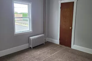 102 E Oak St, Frackville, PA 17931 - Photo 3