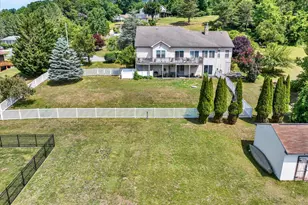 1888 Bow Dr, Auburn, PA 17922 - Photo 7