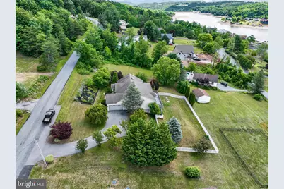 1888 Bow Drive, Auburn, PA 17922 - Photo 13
