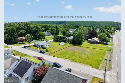 Lincoln, Tamaqua, PA 18252 - Photo 1