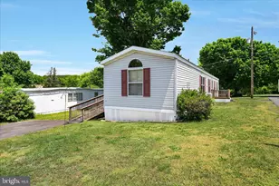 11 Frieden Manor, Schuylkill Haven, PA 17972 - Photo 5
