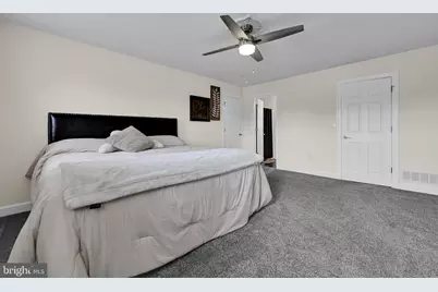 803 Pinewood Drive, Pottsville, PA 17901 - Photo 19