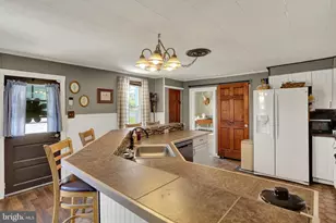 300 W Mifflin St, Orwigsburg, PA 17961 - Photo 15