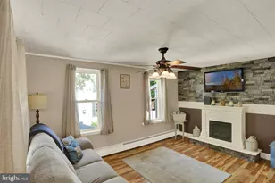 300 W Mifflin St, Orwigsburg, PA 17961 - Photo 9