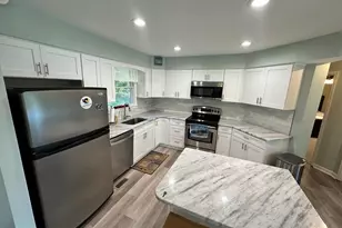 598 Wynonah Dr, Auburn, PA 17922 - Photo 3