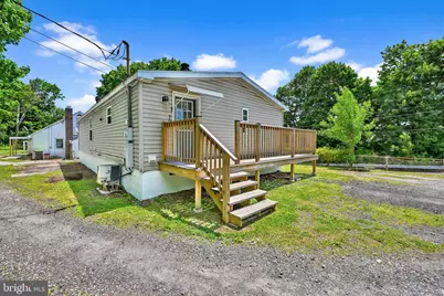305 Pennsylvania Avenue, Shenandoah, PA 17976 - Photo 3