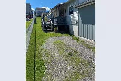 206 W Early Avenue, Coaldale, PA 18218 - Photo 7