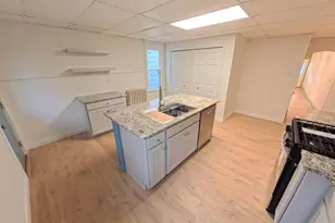 2149 W Norwegian St, Pottsville, PA 17901 - Photo 9