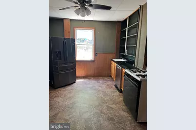 1653 W Norwegian Street, Pottsville, PA 17901 - Photo 9