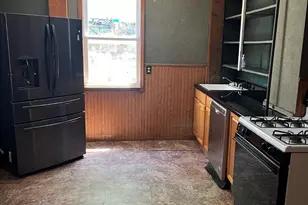 1653 W Norwegian St, Pottsville, PA 17901 - Photo 9