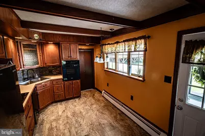 66 E Savory Street, Pottsville, PA 17901 - Photo 15