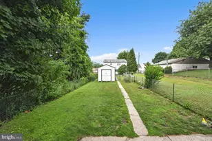 230 S Middle St, Frackville, PA 17931 - Photo 23