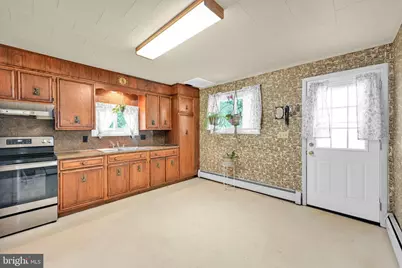 230 S Middle Street, Frackville, PA 17931 - Photo 11