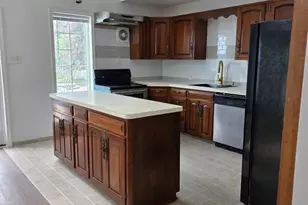 71 W Jefferson Ln, Auburn, PA 17922 - Photo 3