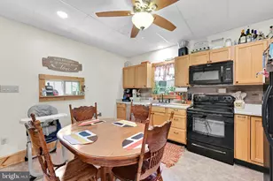 22 E Penn St, Schuylkill Haven, PA 17972 - Photo 11