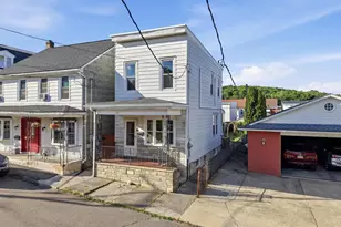 32 Clay St, New Philadelphia, PA 17959 - Photo 3