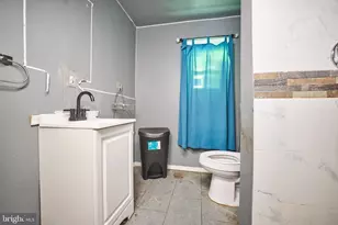 255 Peacock St, Pottsville, PA 17901 - Photo 19