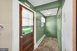 5 Walnut St, Tremont, PA 17981 - Photo 5