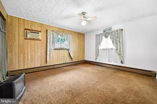5 Walnut St, Tremont, PA 17981 - Photo 17