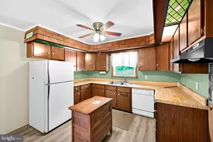 5 Walnut St, Tremont, PA 17981 - Photo 9