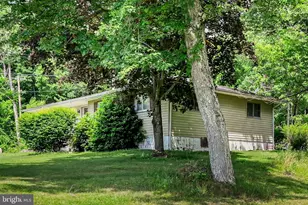 5 Walnut St, Tremont, PA 17981 - Photo 3