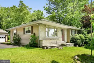 5 Walnut St, Tremont, PA 17981 - Photo 35
