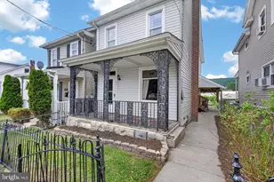 43 E Phillips St, Coaldale, PA 18218 - Photo 3