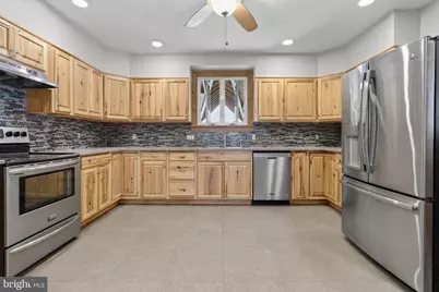 43 E Phillips Street, Coaldale, PA 18218 - Photo 11