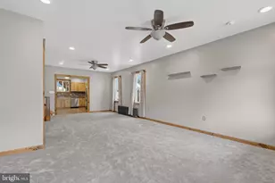 43 E Phillips St, Coaldale, PA 18218 - Photo 5