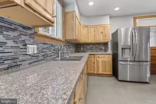 43 E Phillips St, Coaldale, PA 18218 - Photo 15