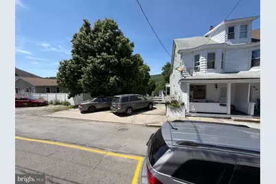230 W Early Avenue, Coaldale, PA 18218 - Photo 9
