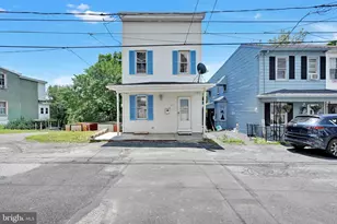 227 Wallace St, Pottsville, PA 17901 - Photo 3